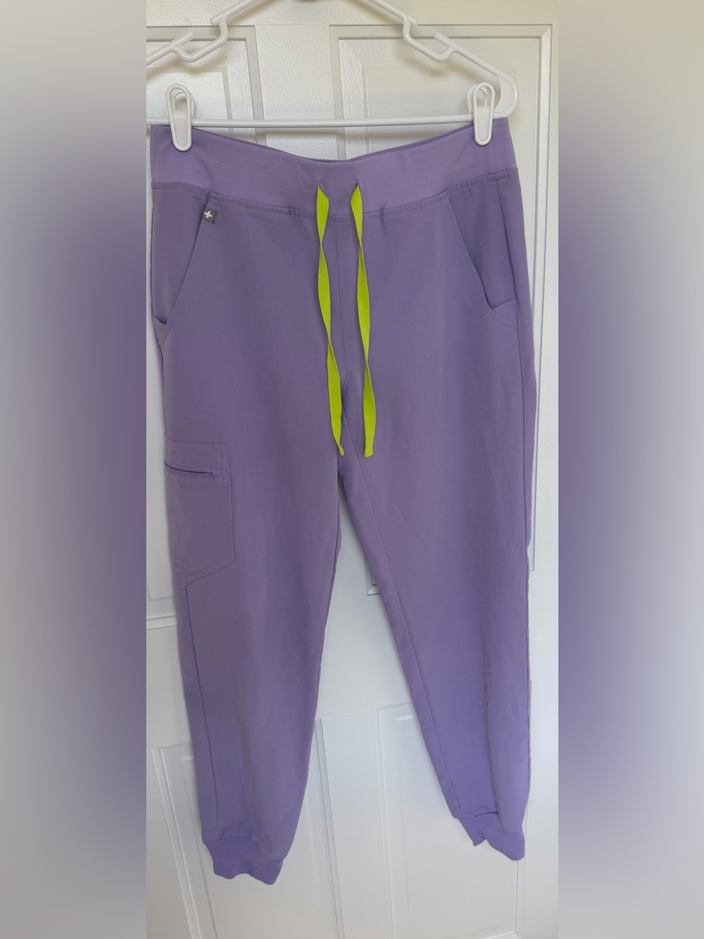 FIGS Technical Collection Lavender Jogger Scrub Pants Size Small
